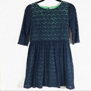 Elf Sack kids dress size L- Navy with green lining
